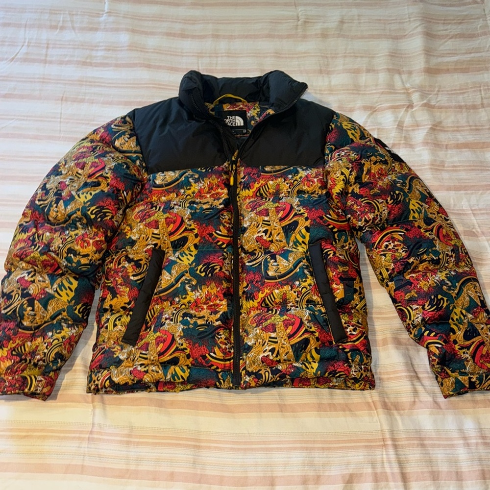 The North Face- 700 Puffer Jacket. Size Mens XS. Multi Color